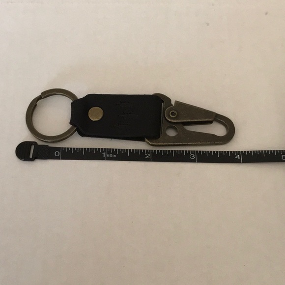 Portland leather black keychain - Picture 2 of 5